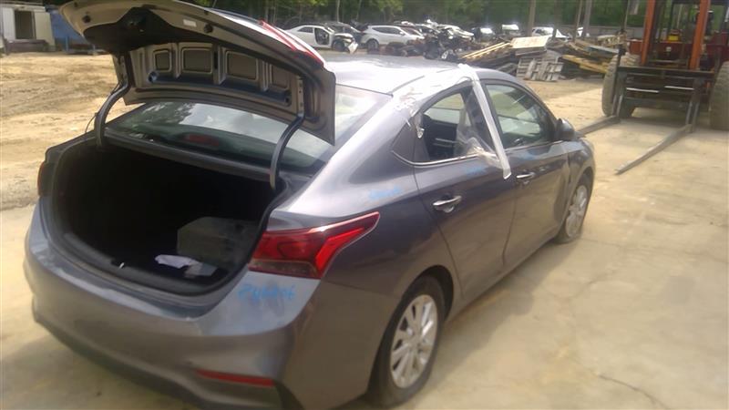 Vehicle/77074_03.jpg
