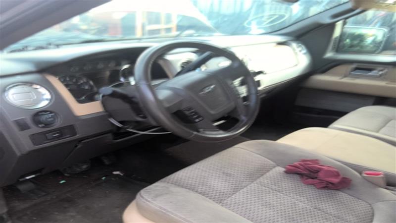 Vehicle/80383_08.jpg