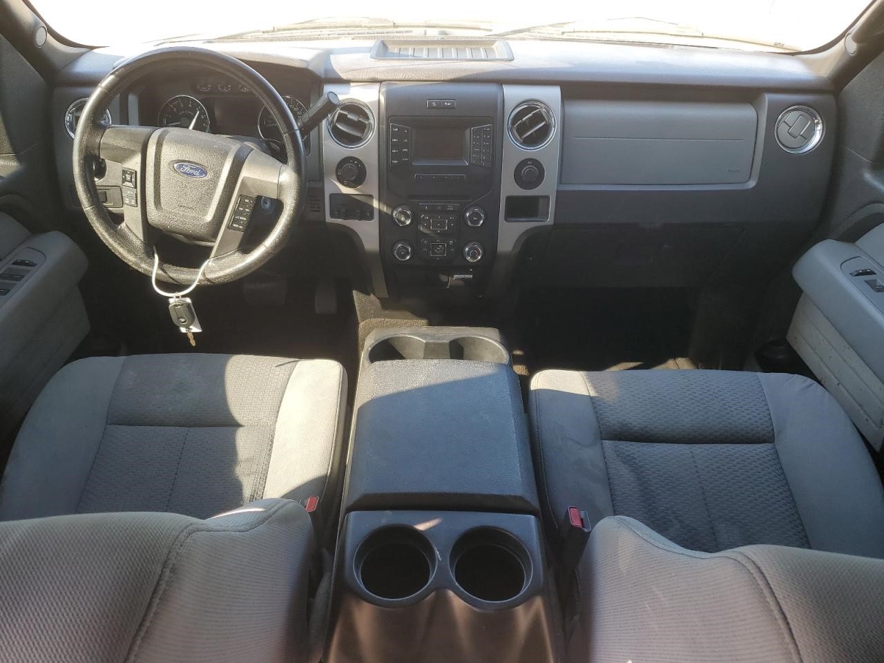 Vehicle/81981_08.jpg