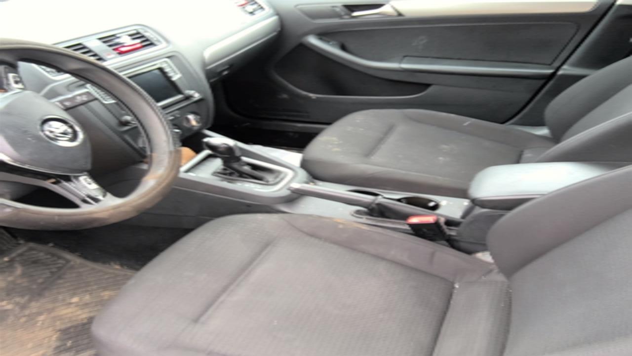 Vehicle/82964_03.jpg