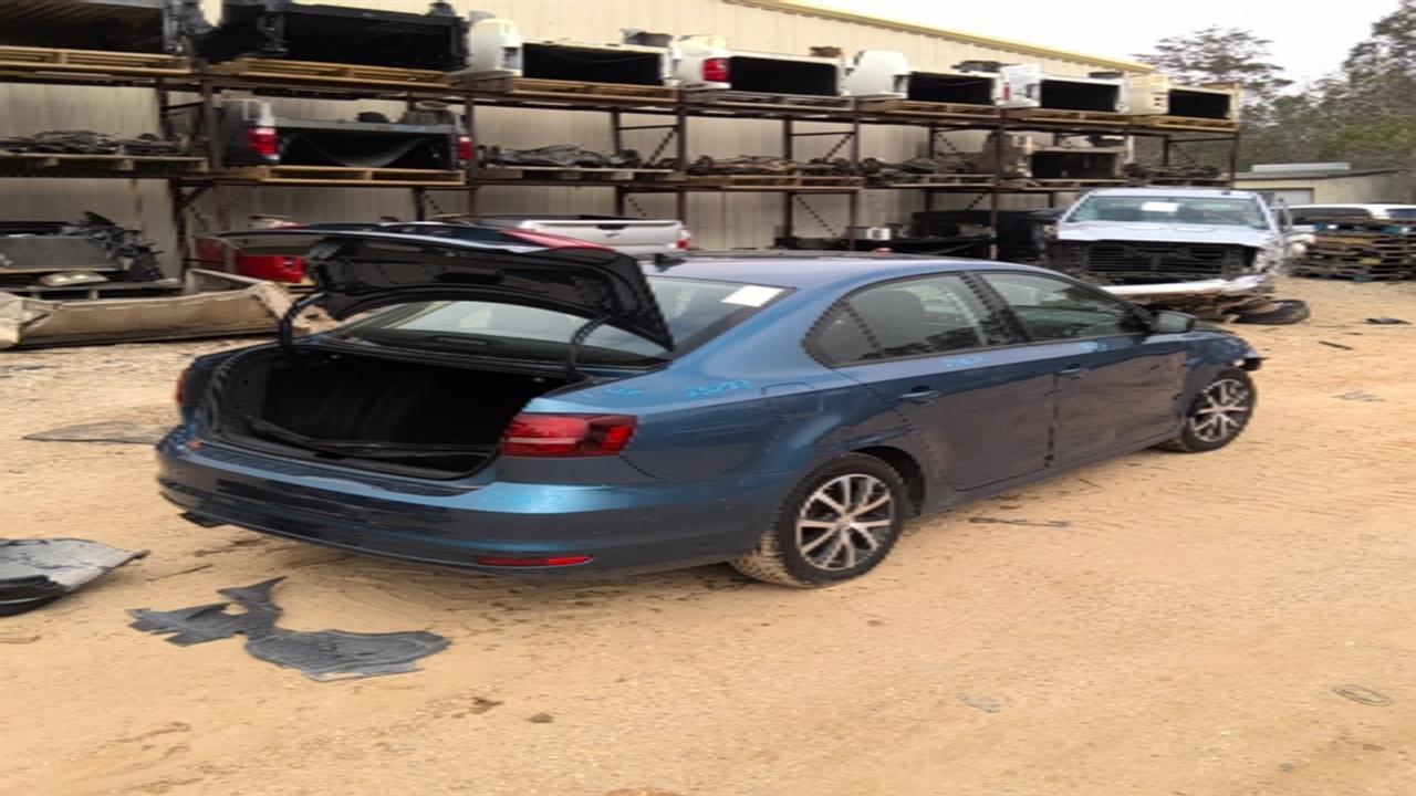 Vehicle/82964_10.jpg