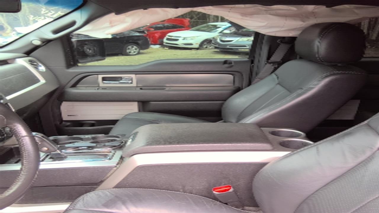 Vehicle/83100_04.jpg