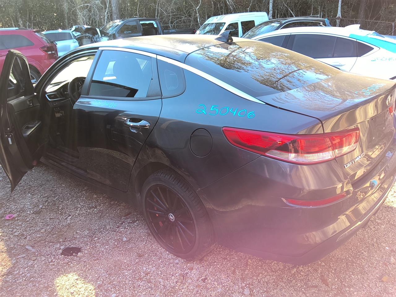 Vehicle/88290_03.jpg