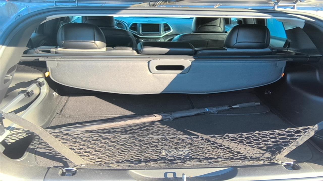 Vehicle/88685_04.jpg