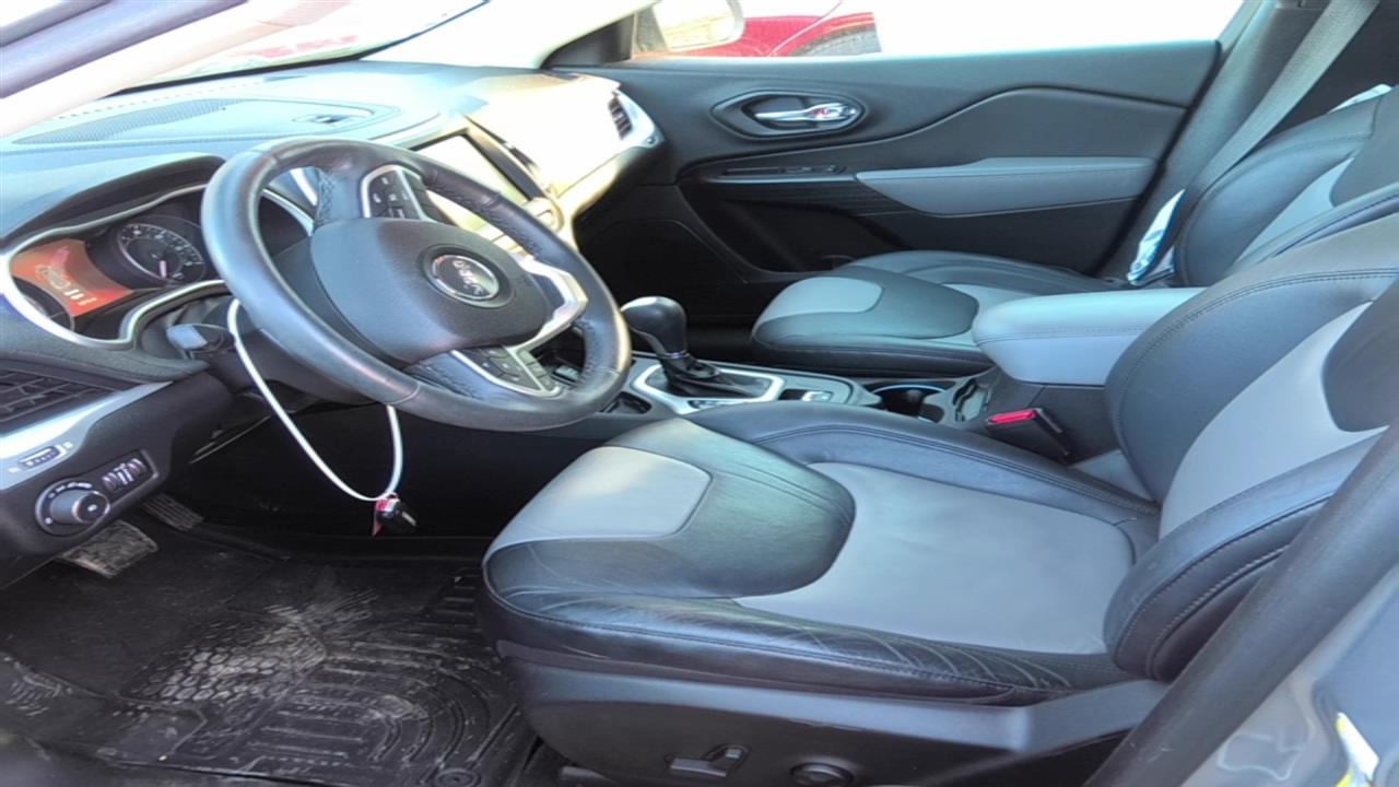 Vehicle/88685_07.jpg
