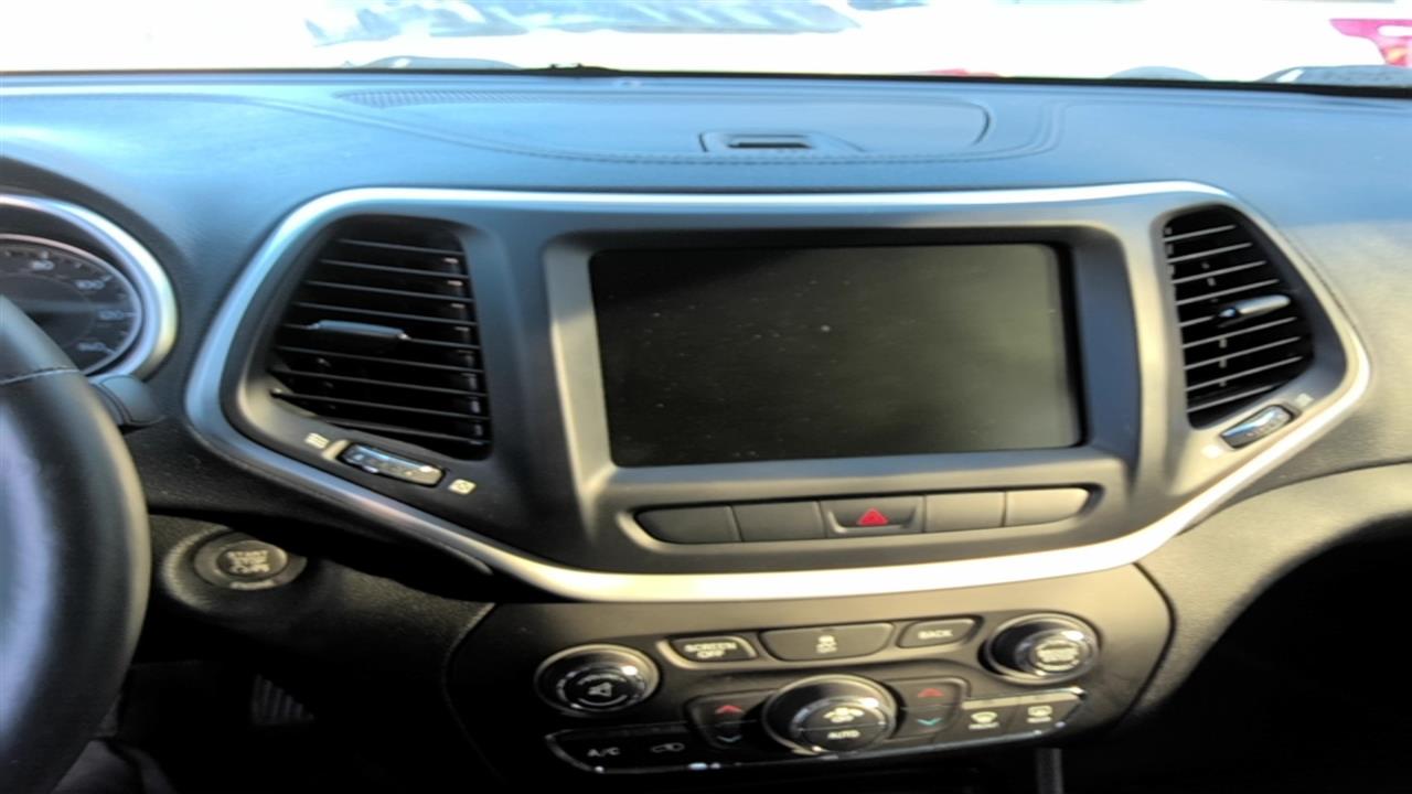 Vehicle/88685_08.jpg