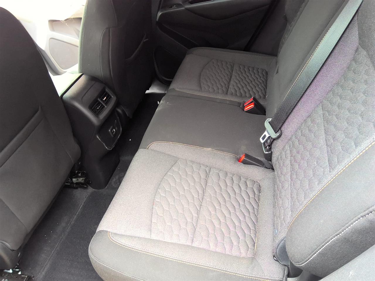 Vehicle/89288_07.jpg