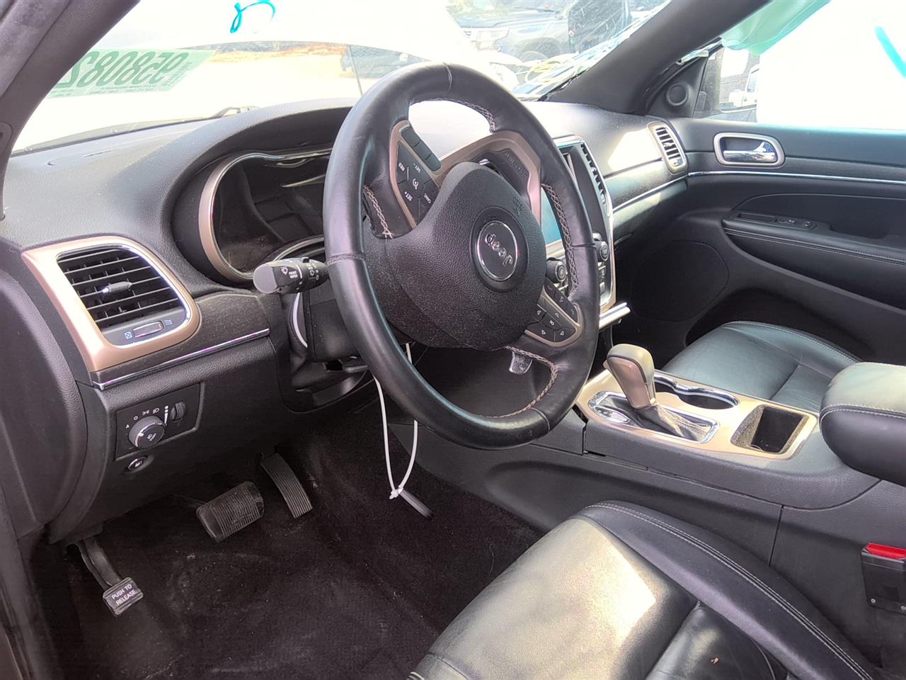 Vehicle/90053_09.jpg