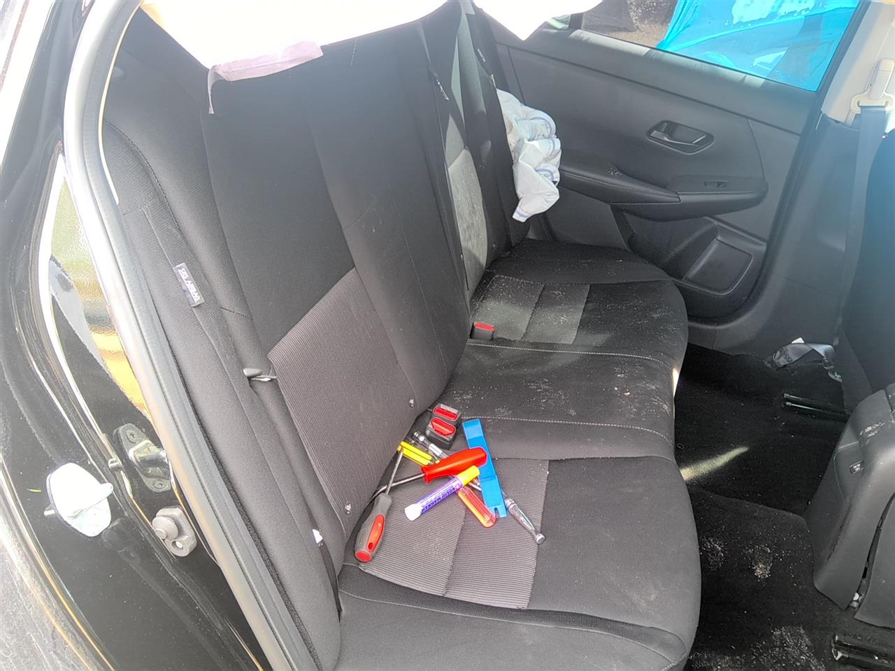 Vehicle/90658_05.jpg
