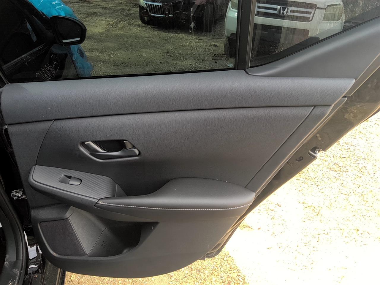 Vehicle/90658_06.jpg