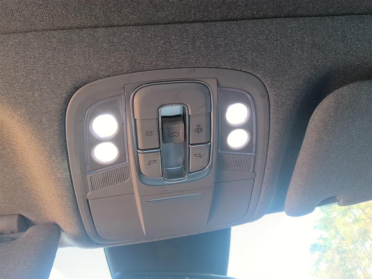 Vehicle/90711_11.jpg
