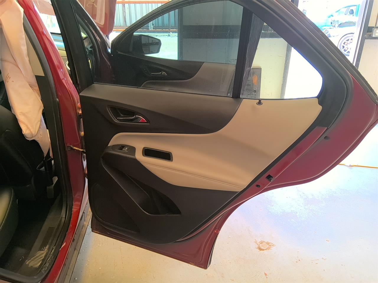 Vehicle/91414_08.jpg