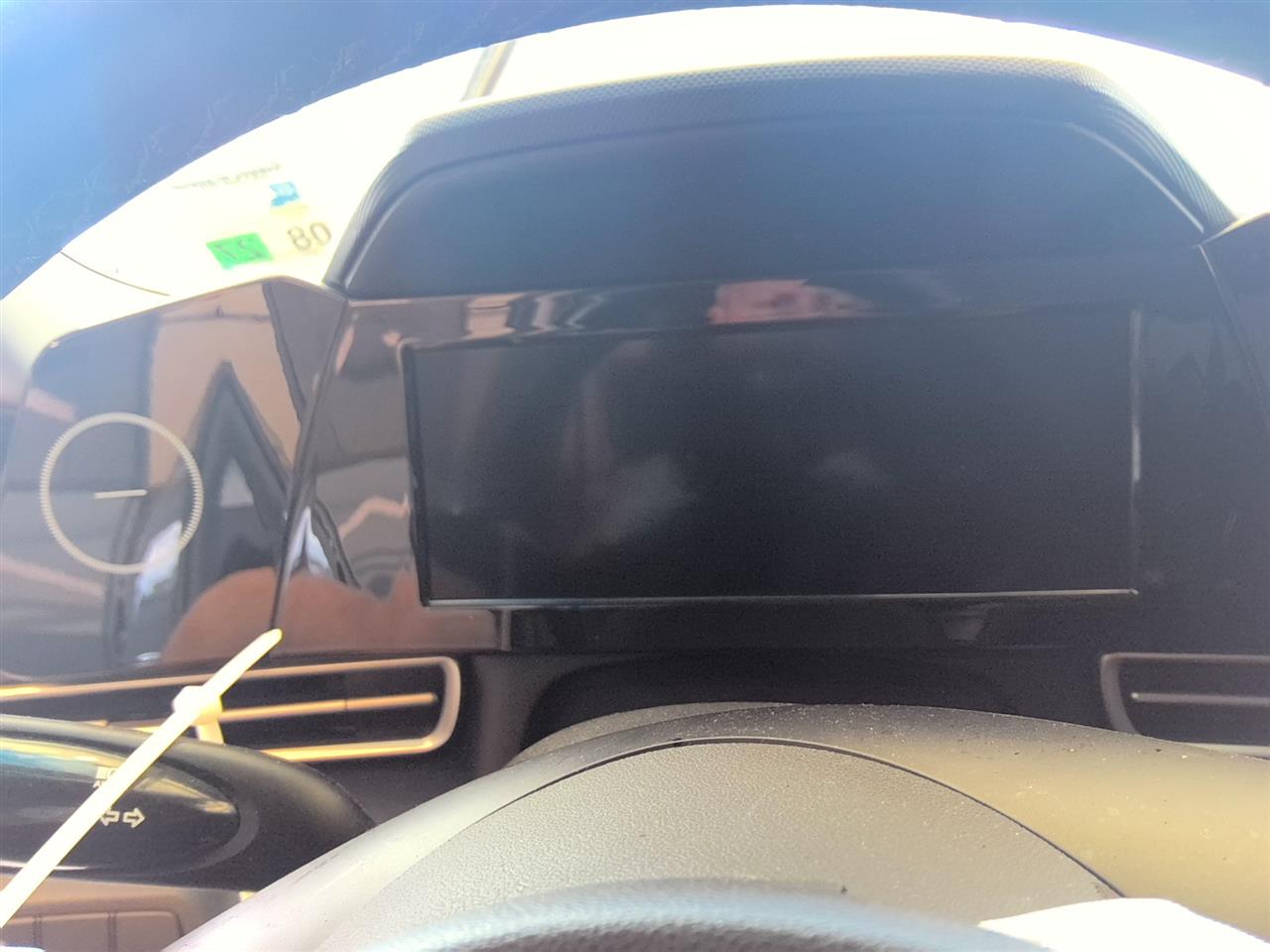 Vehicle/91840_10.jpg