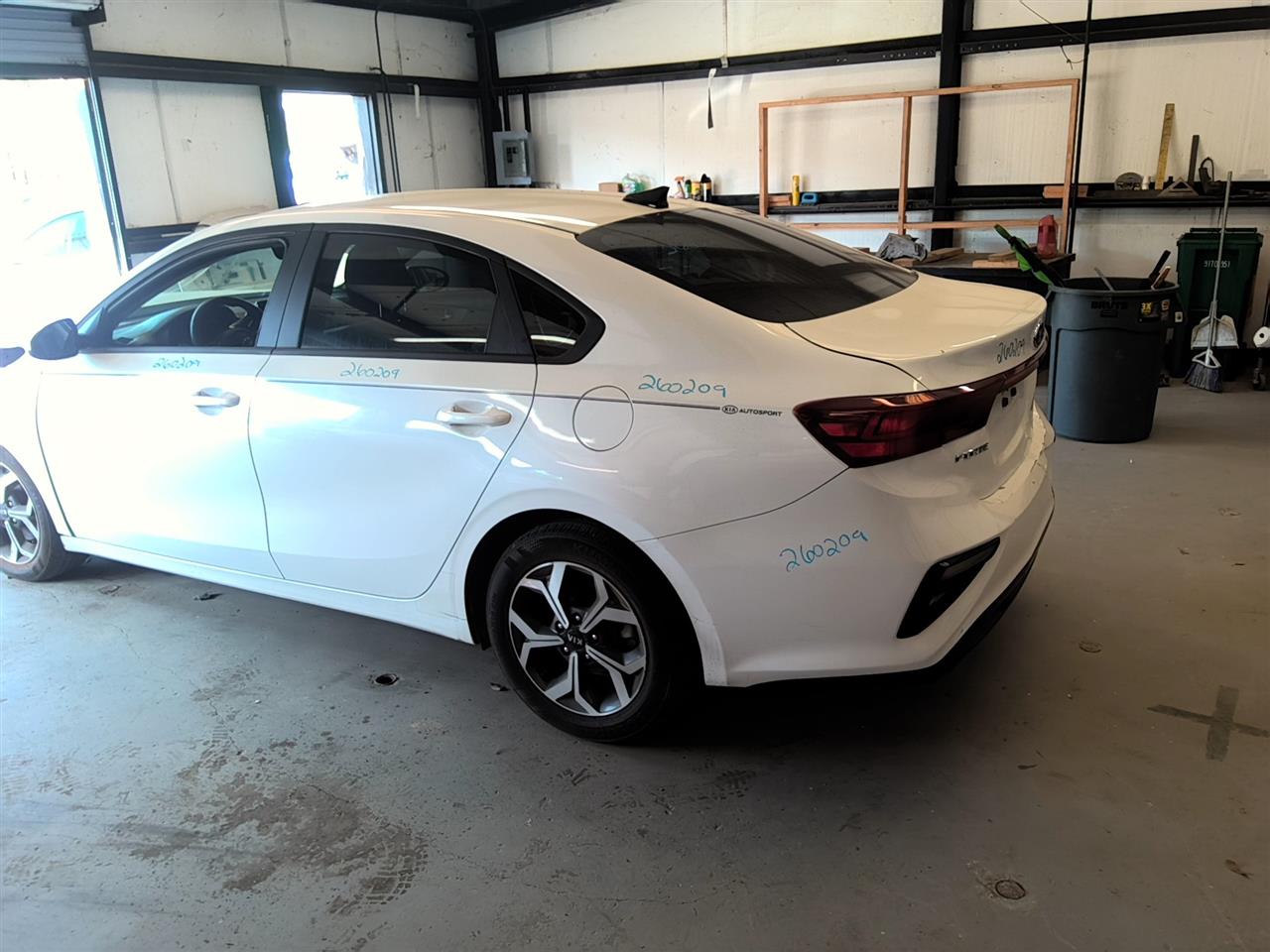 Vehicle/92116_04.jpg