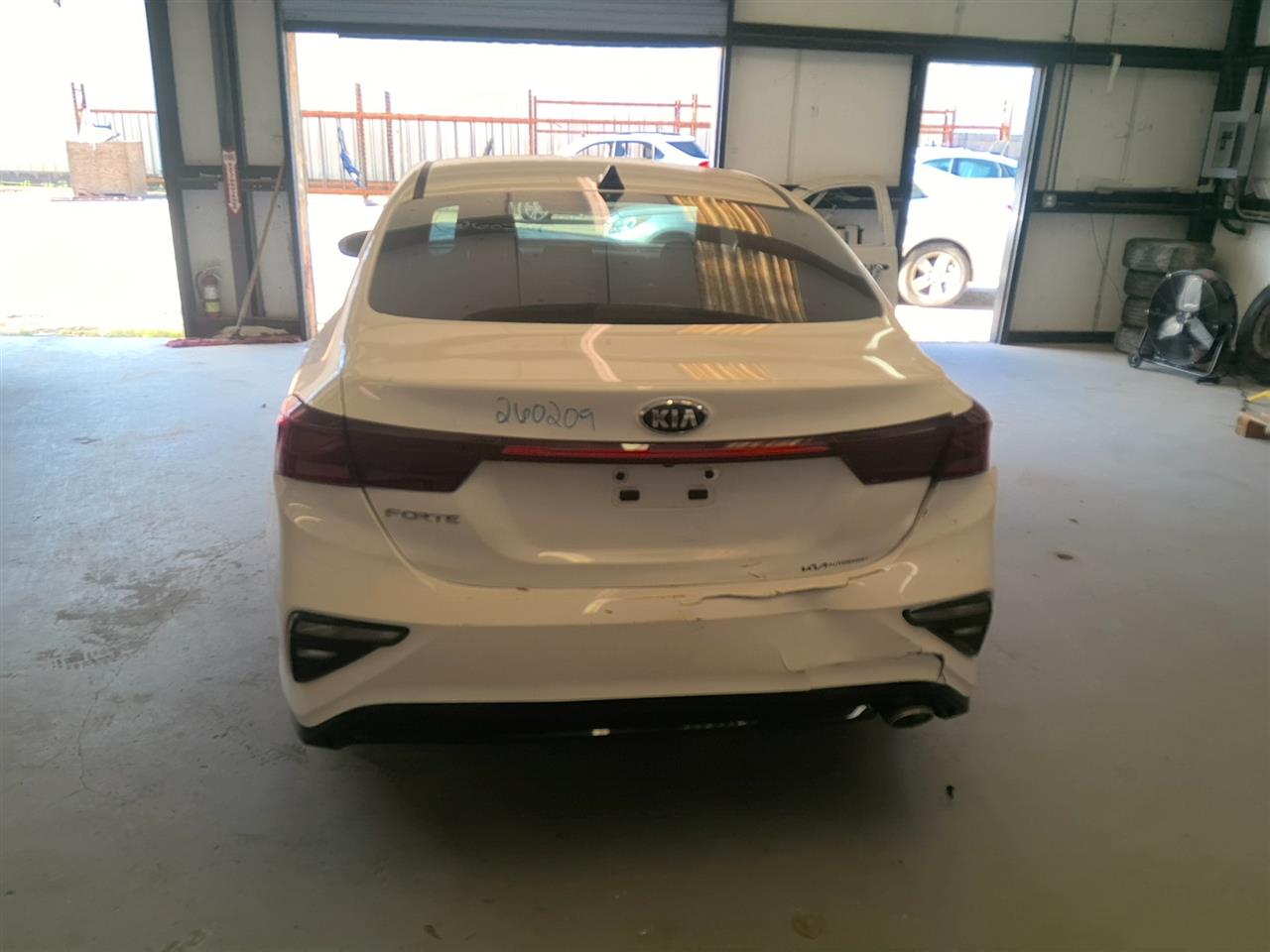 Vehicle/92116_05.jpg
