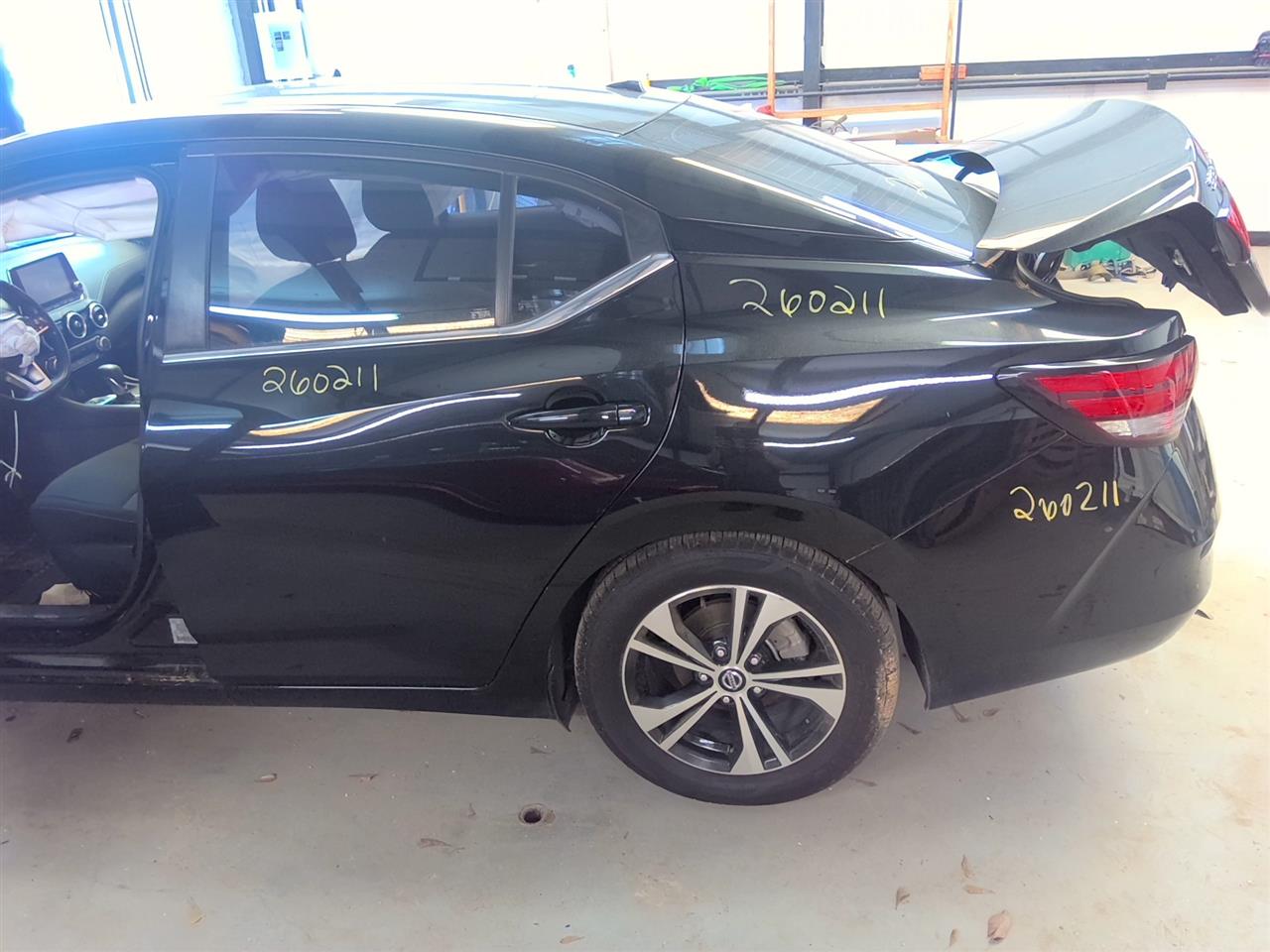 Vehicle/92118_09.jpg