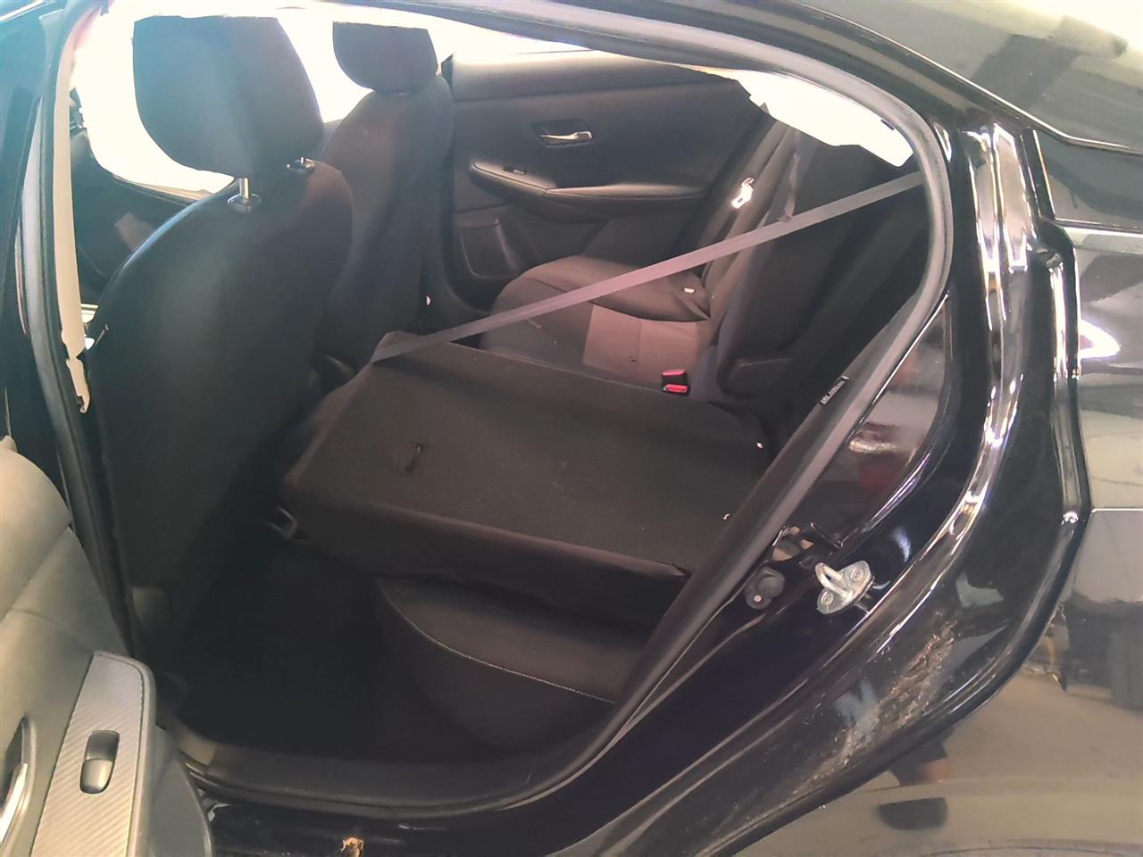 Vehicle/92118_10.jpg