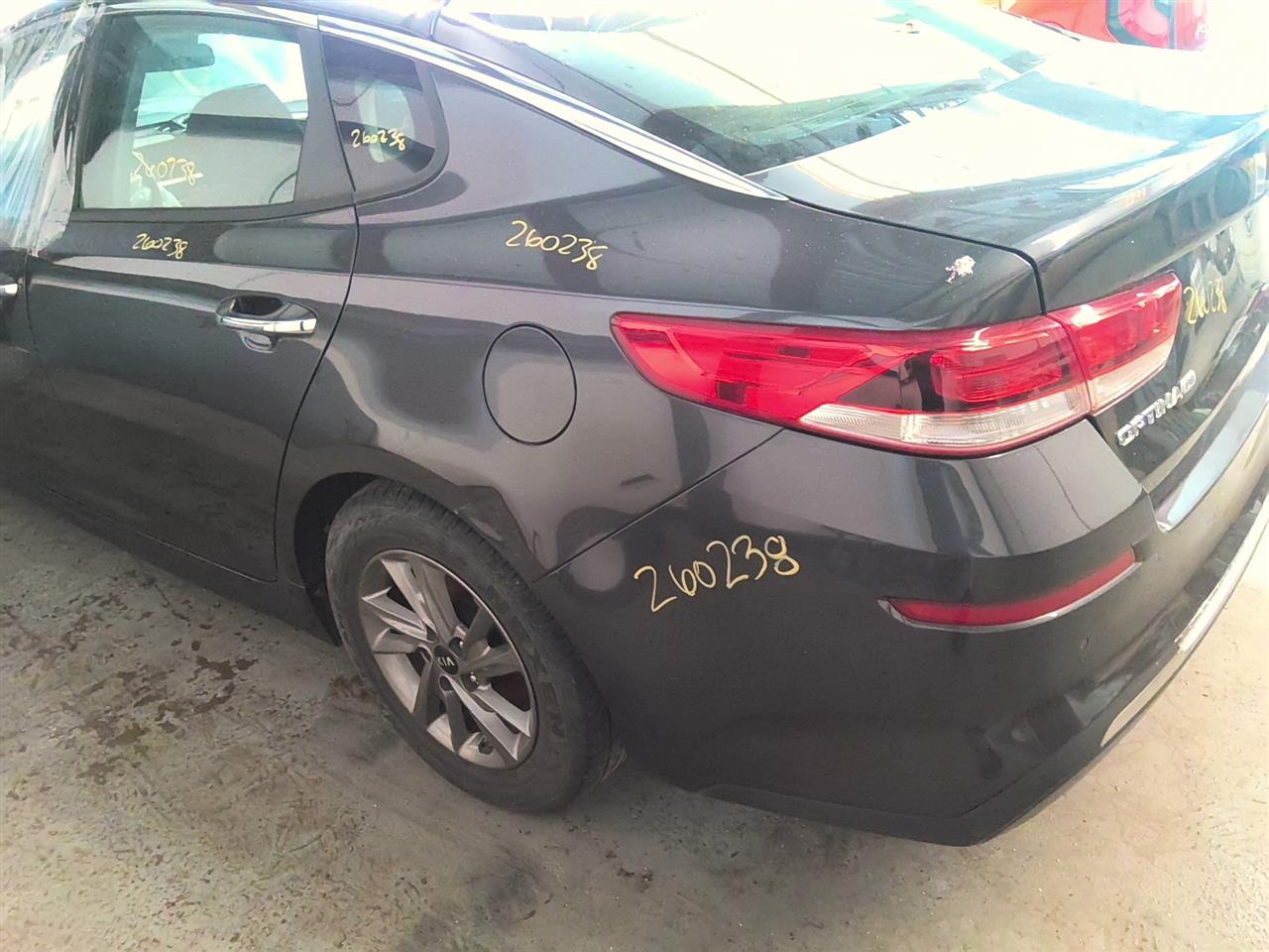 Vehicle/92810_04.jpg