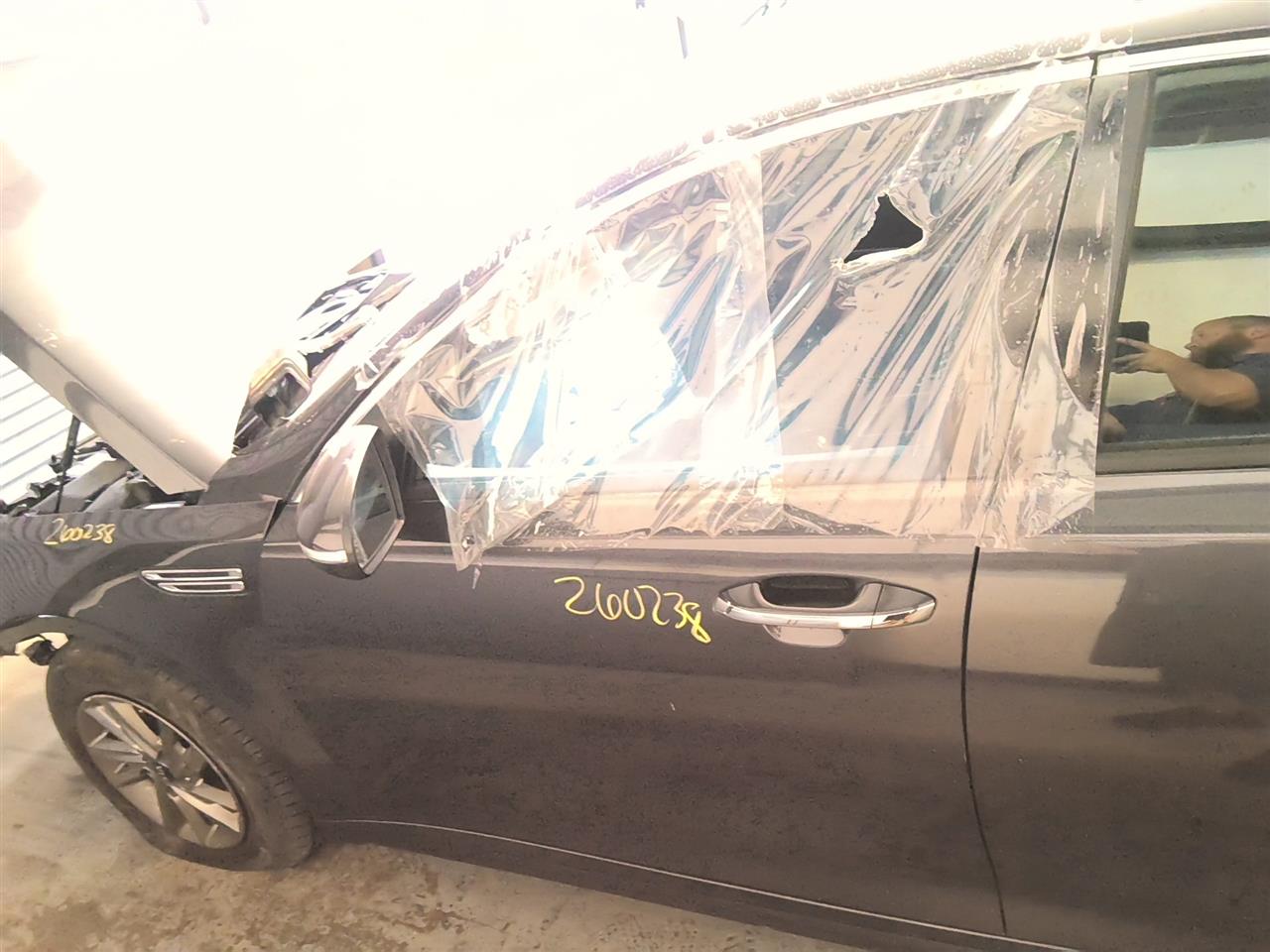Vehicle/92810_06.jpg