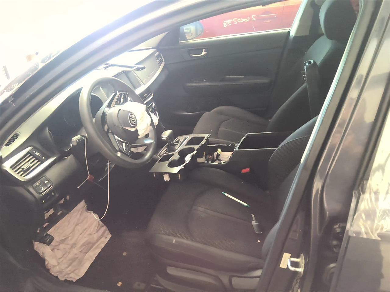 Vehicle/92810_08.jpg