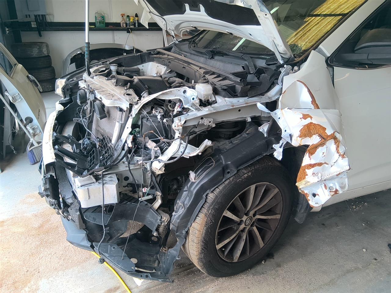 https://f005.backblazeb2.com/file/img-partshotlines-com/Inventory/EX536/Vehicle/93339_04.jpg