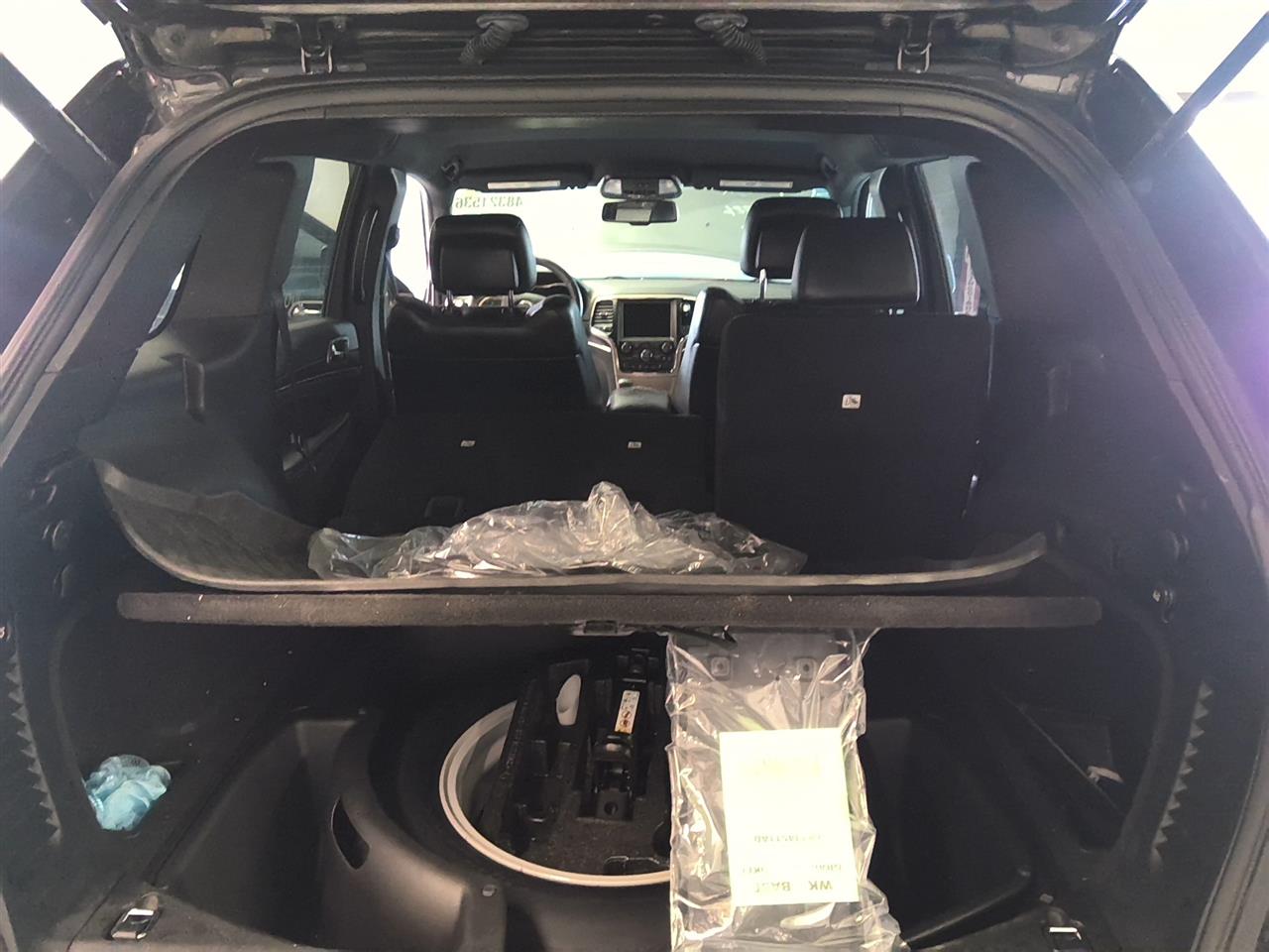 Vehicle/93495_03.jpg