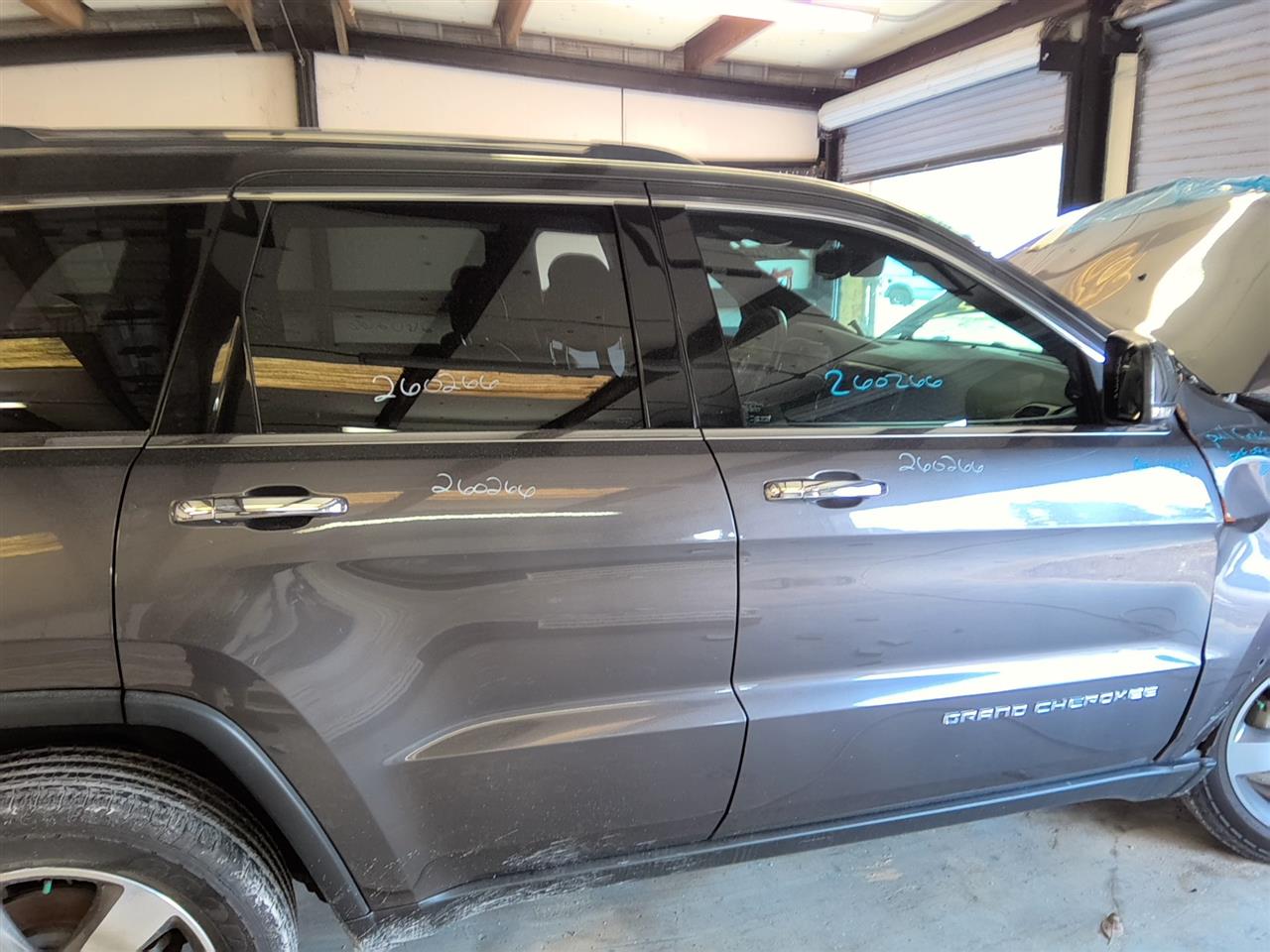 Vehicle/93495_05.jpg
