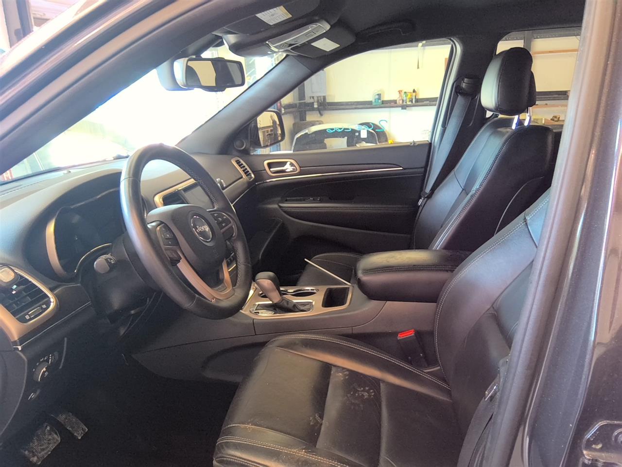 Vehicle/93495_11.jpg