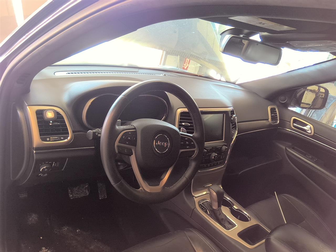 Vehicle/93495_12.jpg