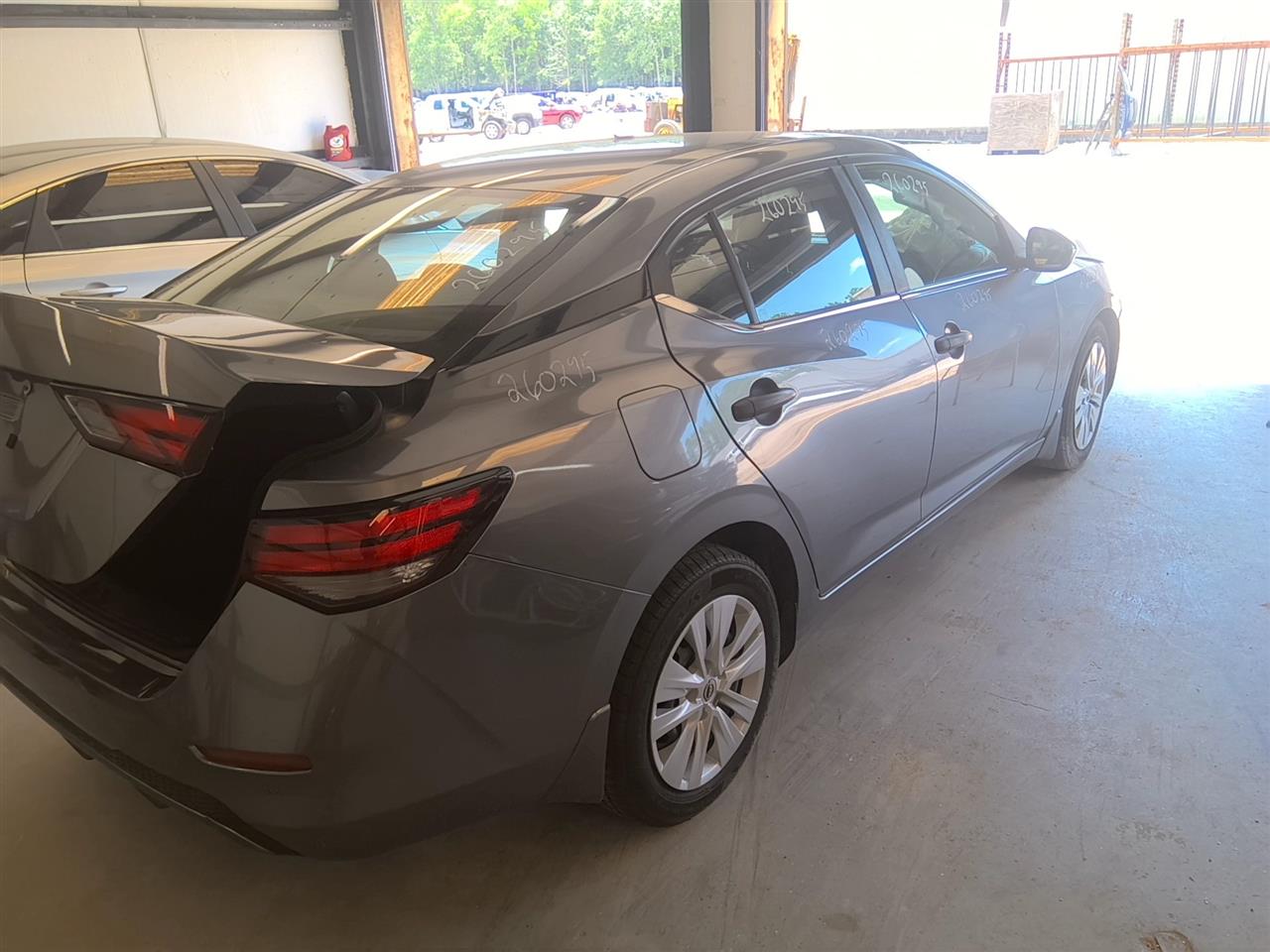 Vehicle/93793_06.jpg