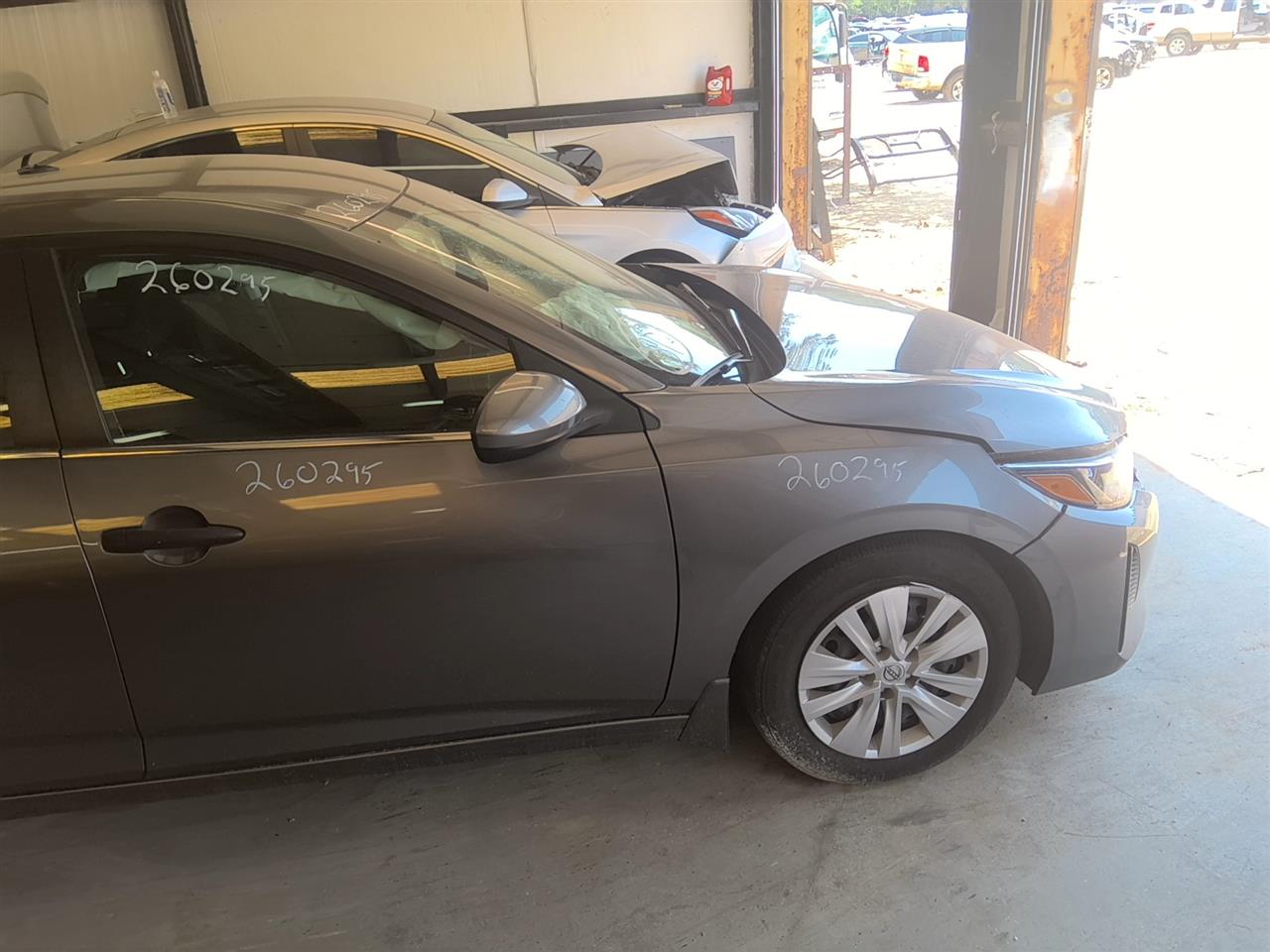 Vehicle/93793_08.jpg