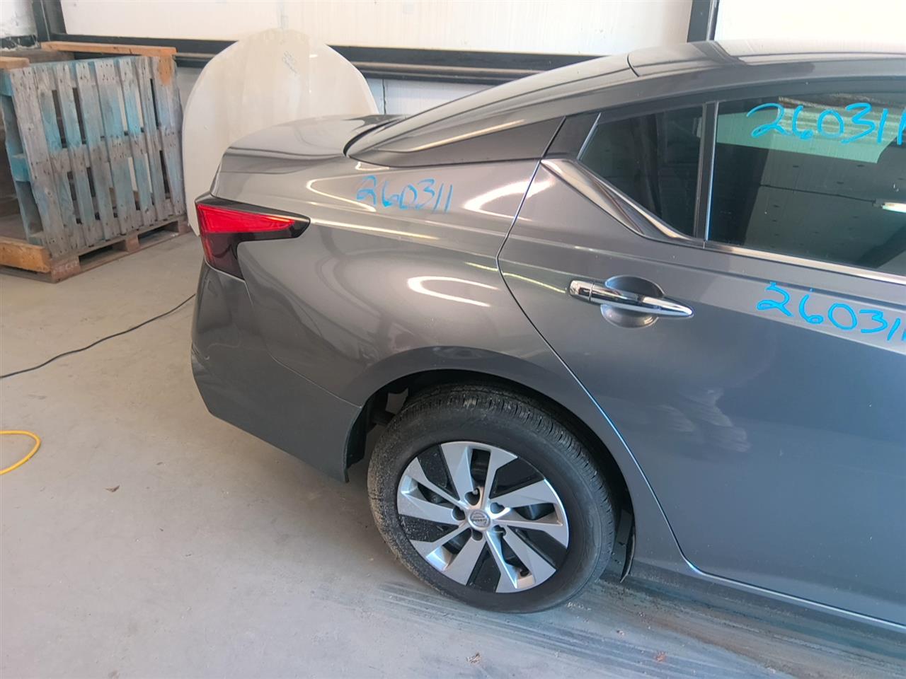 Vehicle/94370_05.jpg