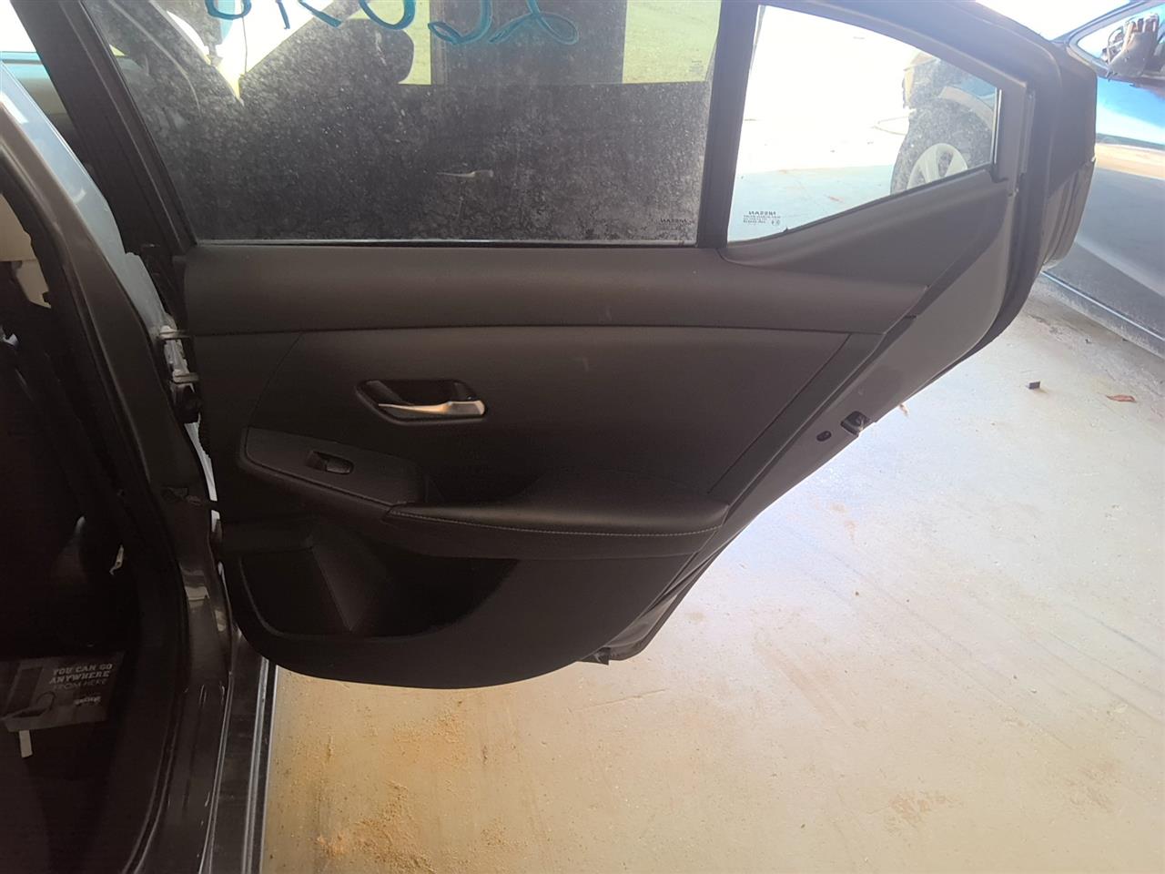 Vehicle/94874_12.jpg