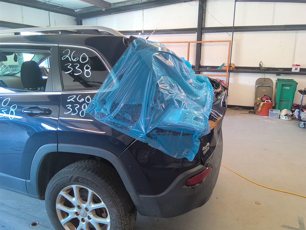 Vehicle/95110_09.jpg