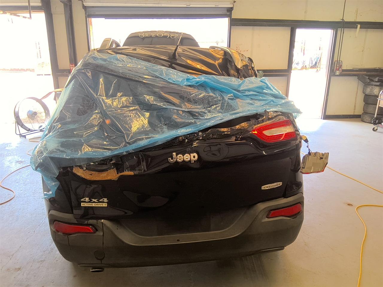 Vehicle/95110_10.jpg