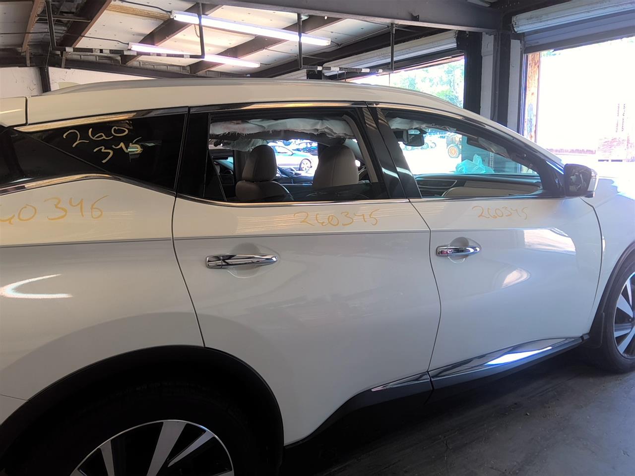 Vehicle/95118_09.jpg