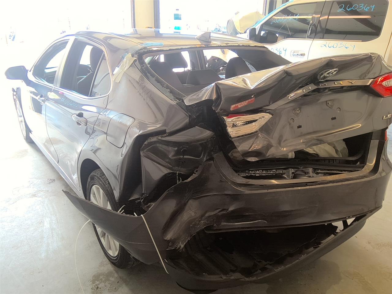 Vehicle/95694_04.jpg