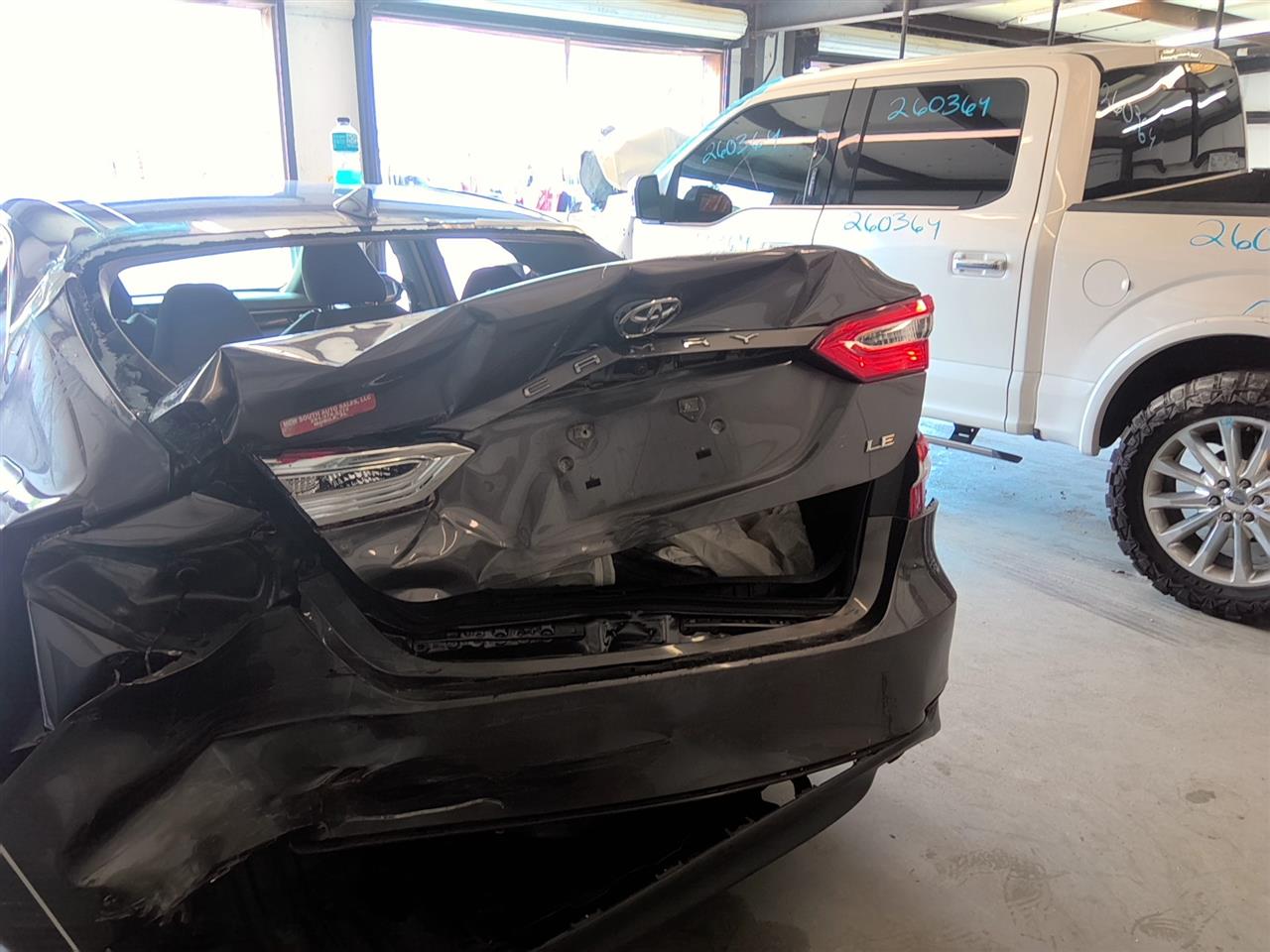 Vehicle/95694_05.jpg