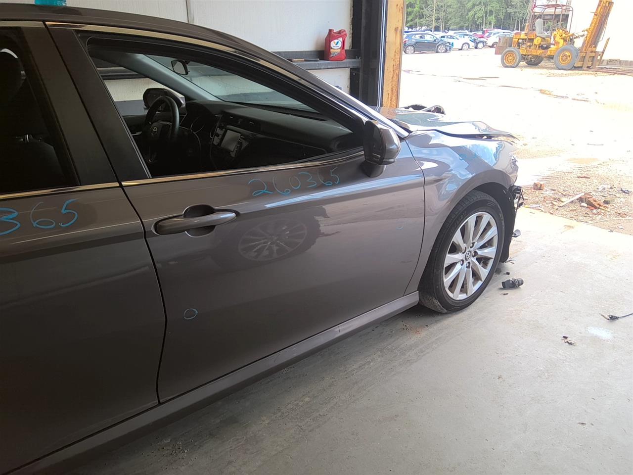 Vehicle/95694_08.jpg