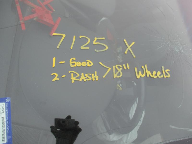 https://f005.backblazeb2.com/file/img-partshotlines-com/Inventory/EX538/2018/7125/2F83D80A5FD94C2AB9FD7779516EE930002.jpg