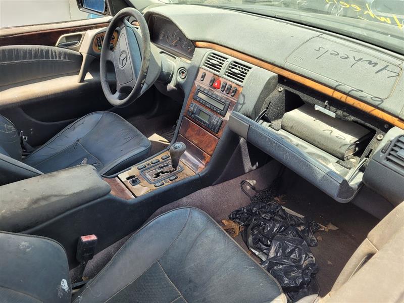 https://f005.backblazeb2.com/file/img-partshotlines-com/Inventory/EX571/Vehicle/18238_03.jpg