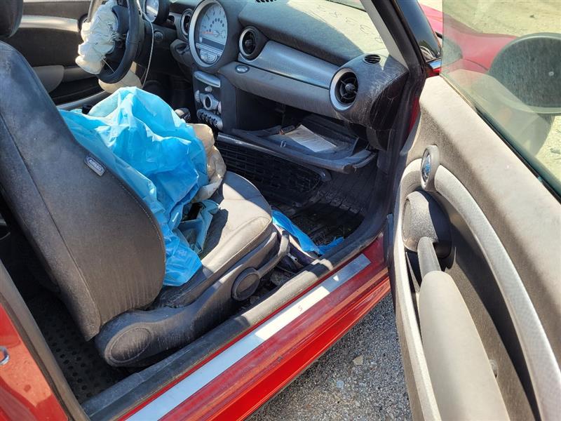 https://f005.backblazeb2.com/file/img-partshotlines-com/Inventory/EX571/Vehicle/18303_04.jpg