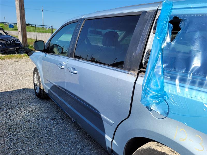 https://f005.backblazeb2.com/file/img-partshotlines-com/Inventory/EX571/Vehicle/18306_08.jpg