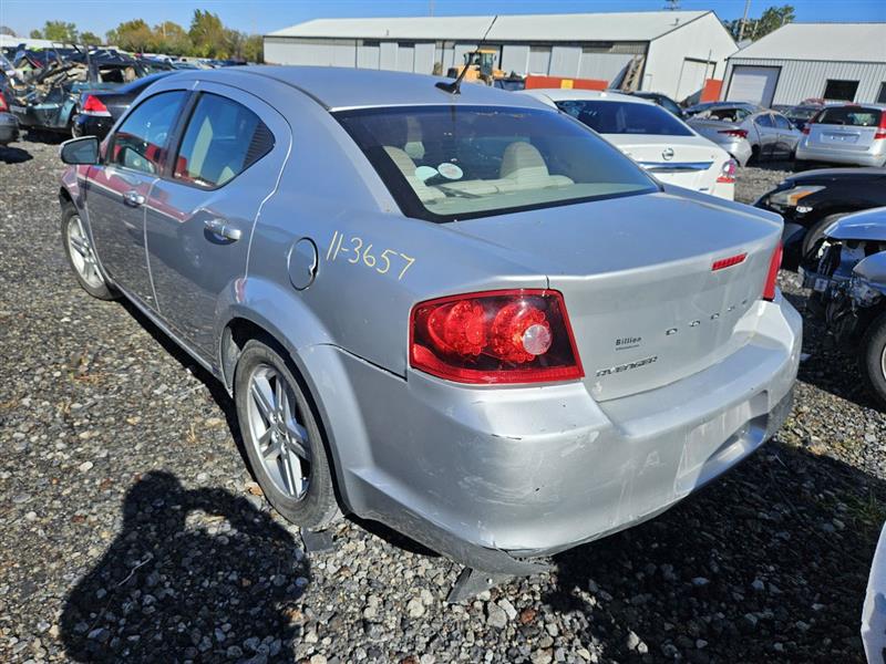 https://f005.backblazeb2.com/file/img-partshotlines-com/Inventory/EX571/Vehicle/18707_06.jpg