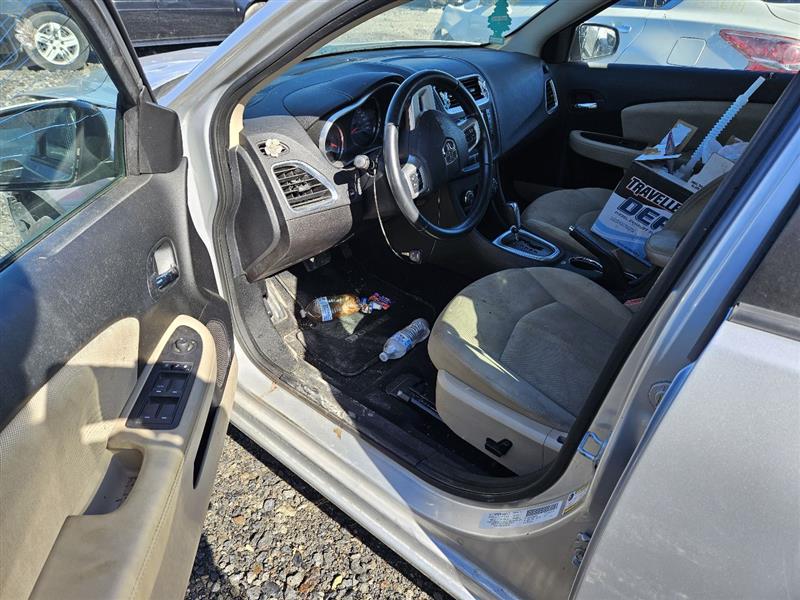 https://f005.backblazeb2.com/file/img-partshotlines-com/Inventory/EX571/Vehicle/18707_08.jpg