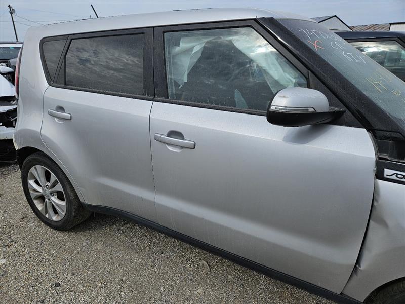 https://f005.backblazeb2.com/file/img-partshotlines-com/Inventory/EX571/Vehicle/19361_03.jpg