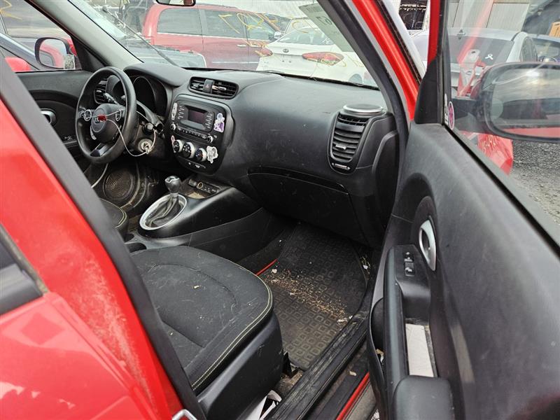 Vehicle/19556_03.jpg