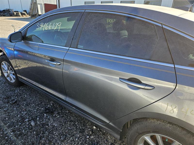 https://f005.backblazeb2.com/file/img-partshotlines-com/Inventory/EX571/Vehicle/19587_08.jpg