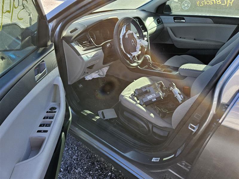 https://f005.backblazeb2.com/file/img-partshotlines-com/Inventory/EX571/Vehicle/19587_09.jpg