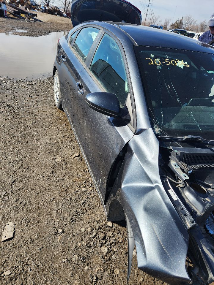 https://f005.backblazeb2.com/file/img-partshotlines-com/Inventory/EX571/Vehicle/20050_05.jpg